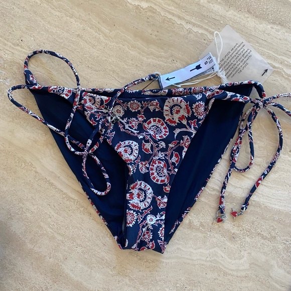 New With Out Tags THE UPSIDE bikini and cover up set. Size Small - Picture 4 of 6